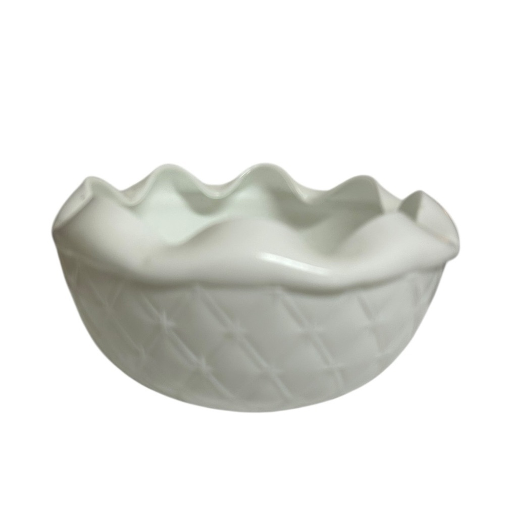Vintage Indiana Milk Glass Duette Rose Bowl Diamond Quilt Crimped Ruffle Edge